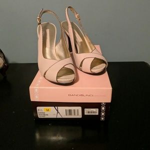 Bandolino cream sling back heels